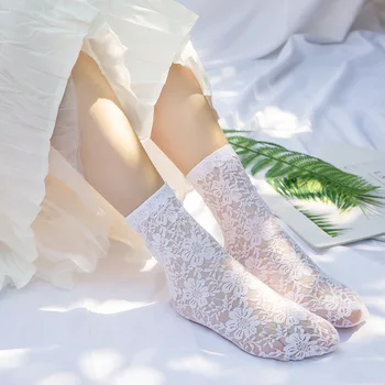 2021 пролет-лято нови дантелени дамски чорапи в стил ретро, чорапи-тръбички в ретро стил, чорапи като рибарска мрежа от телешка кожа, дантелени къси чорапи