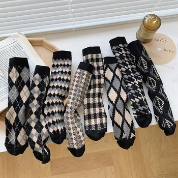 Дамски чорапи със среден размер, сладки чорапи за двойки в стил ретро, черно каре чорапи за момичета, студентски чорапи, новост, есен-зима, реколта памучни чорапи JK