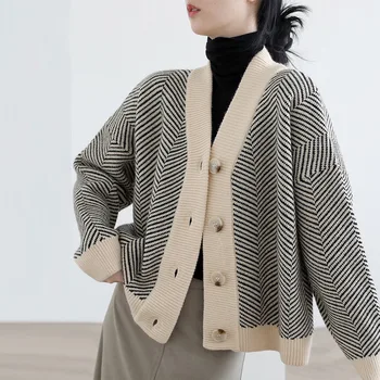Вязаный женски пуловер Женски темперамент в ретро-вязаном кардигане палто пуловер