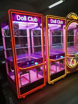 Игра с монети, луксозен напълно прозрачен вендинг машина за куклено ноктите, прозрачен розов играчка машина за нокти